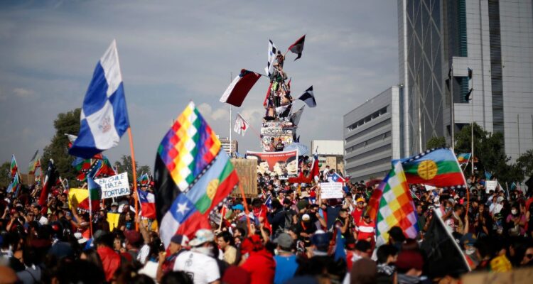 Cordero y pensiones de gracia a personas con antecedentes: “Presidente no tiene acceso al expediente”