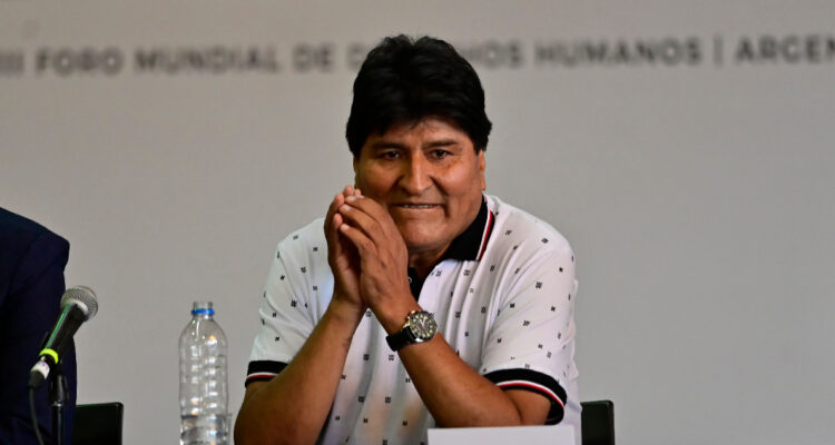 Evo Morales acusa a la extrema derecha de oponerse a su candidatura “promovida por el pueblo” en 2025