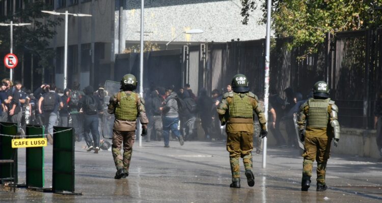 Municipio de Santiago expulsa a 30 estudiantes por hechos de violencia ocurridos este 2023