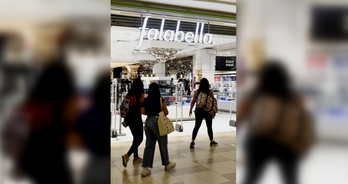 Nuevos dilemas en Grupo Falabella: Salen 2 grandes ejecutivos y sindicato acusa tareas multifunción