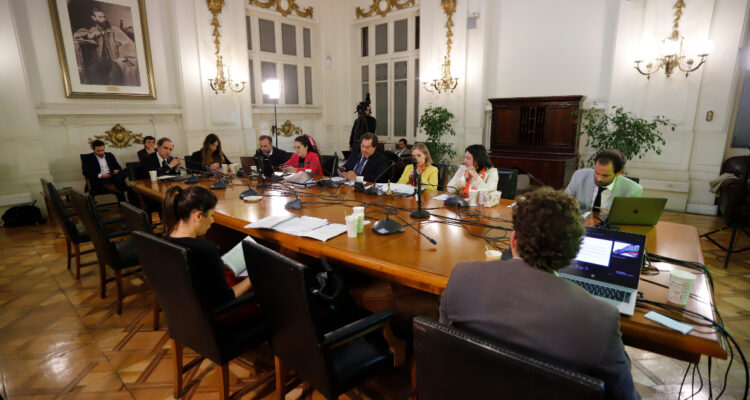 Comisión de función jurisdiccional y órganos autónomos