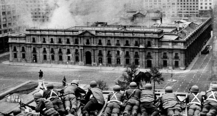 La Moneda, bombardeada en el Golpe de Estado.