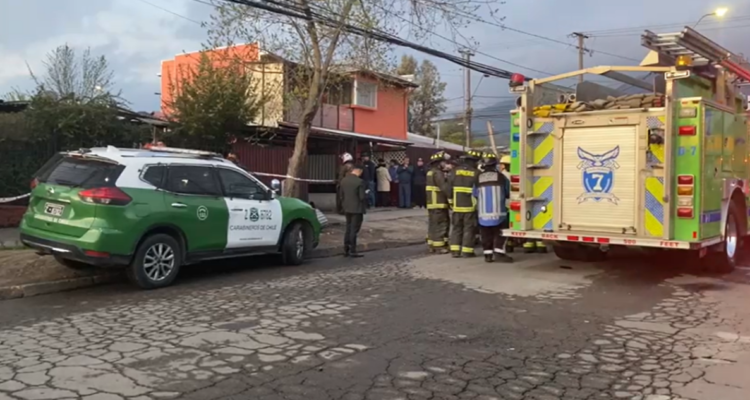 Matrimonio de adultos mayores muere tras incendio en Puente Alto: su nieto logró sobrevivir