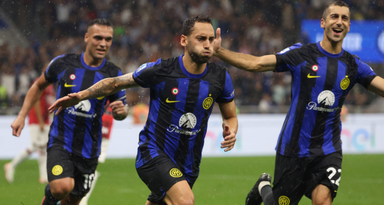 Con Alexis Sánchez en la banca, Inter destrozó al AC Milan en Italia.