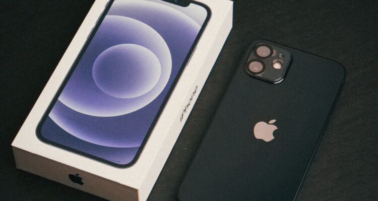 Francia paralizó la venta del iPhone 12 tras detectar altos niveles de radiación: ¿Es peligroso?