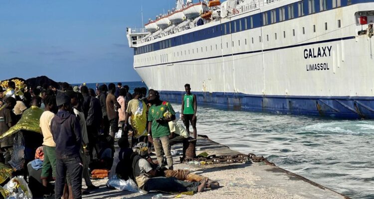 La isla de Lampedusa vive una crisis migratoria