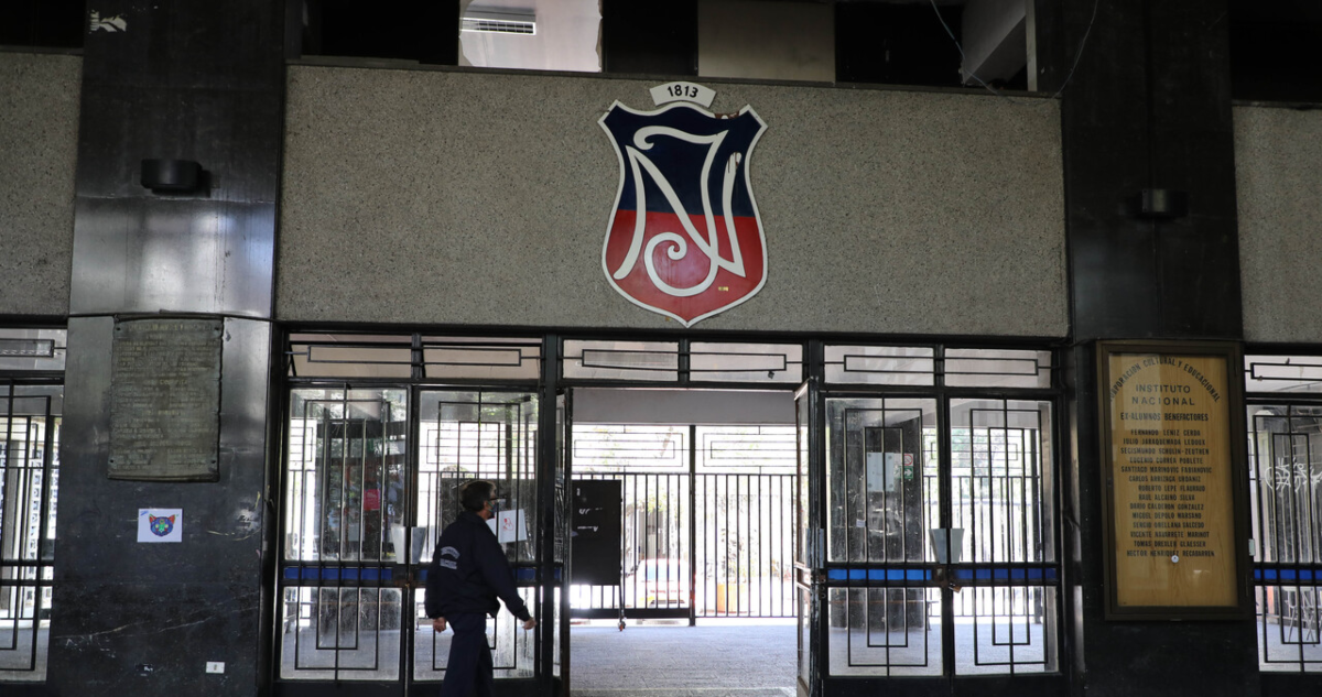 liceos suspenden clases