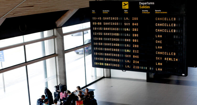 PDI, Carabineros y el Ministerio Público podrán acceder a listado de pasajeros en vuelos nacionales