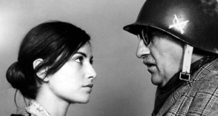 “Llueve sobre Santiago”: La primera película masiva sobre el Golpe con Piazolla en su banda sonora