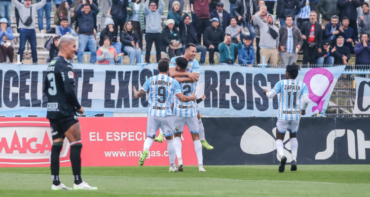 Magallanes está venciendo a Palestino por el Campeonato Nacional.