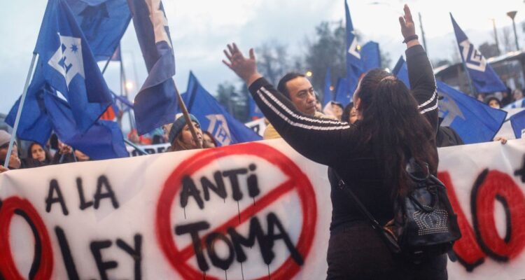 Pobladores de distintas regiones se manifiestan para solicitar veto de “ley maldita” de Usurpaciones