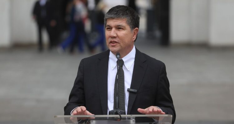 Gobierno revisa conducta de juez que liberó lista de testigos para posible requerimiento a la Suprema