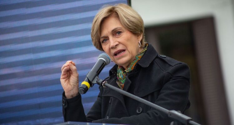 Matthei condiciona apoyo a nueva Constitución: Si sigue igual “no voy a poner mi capital político”