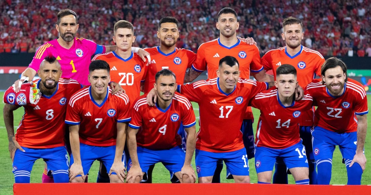 Cuál es la nómina para el partido de clasificatorias de la selección Chilena contra Uruguay y cuándo y a qué hora juegan y qué canal lo da.