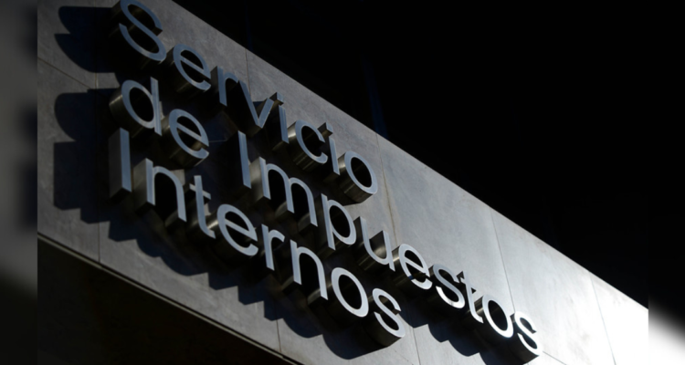 Trabajadores del SII Los Ríos en paro parcial: acusan incumplimiento de director en negociación