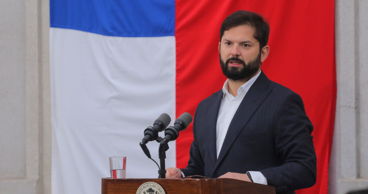 Pdte. Boric encabezó homenaje a Allende en La Moneda Su muerte fue en defensa de la democracia
