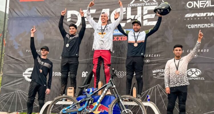 Pedro Burns arrasa en torneo nacional