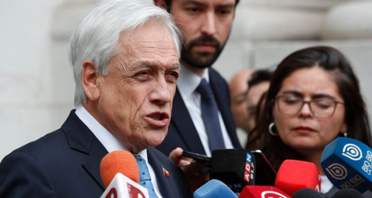“Hay que salir del pantano”: Piñera hace llamado a la unidad tras reunión con Boric en La Moneda