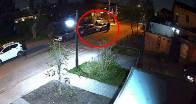 Video registra violento robo de auto contra hombre de 65 años en Ñuñoa