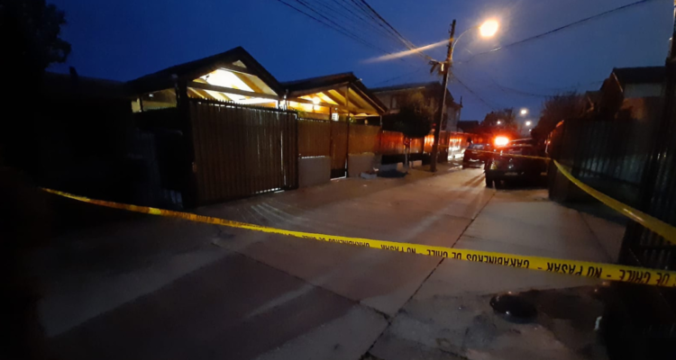 Robo frustrado termina con familia baleada en Maipú delincuentes llegaron por venta de computador