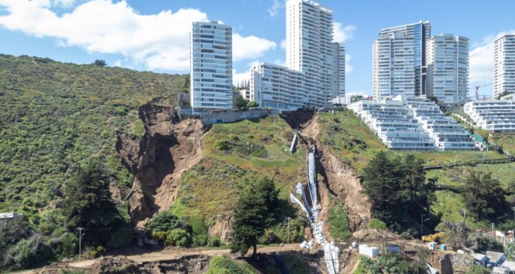 Socavón en Reñaca Viña del Mar