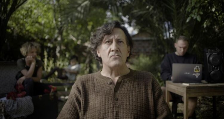 Willy Semler se interpreta a sí mismo en “dramedia” sobre la muerte: Revisa tráiler y fecha de estreno