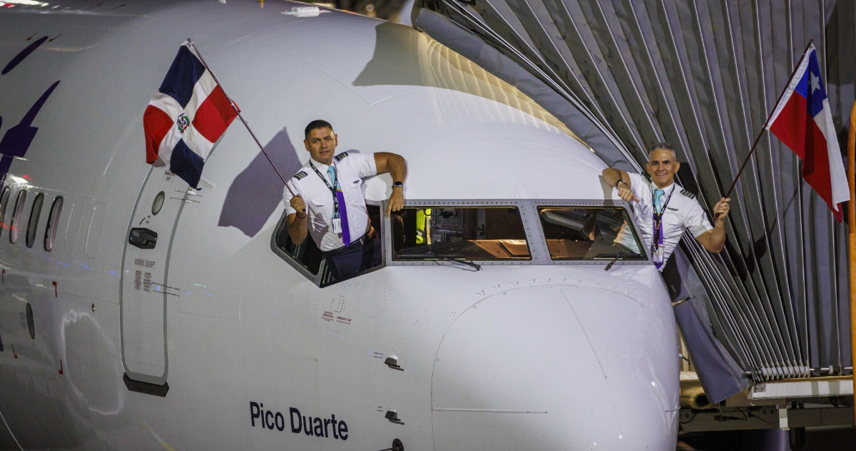 Aterriza en Chile el primer vuelo de Arajet, la aerolínea low cost de República Dominicana