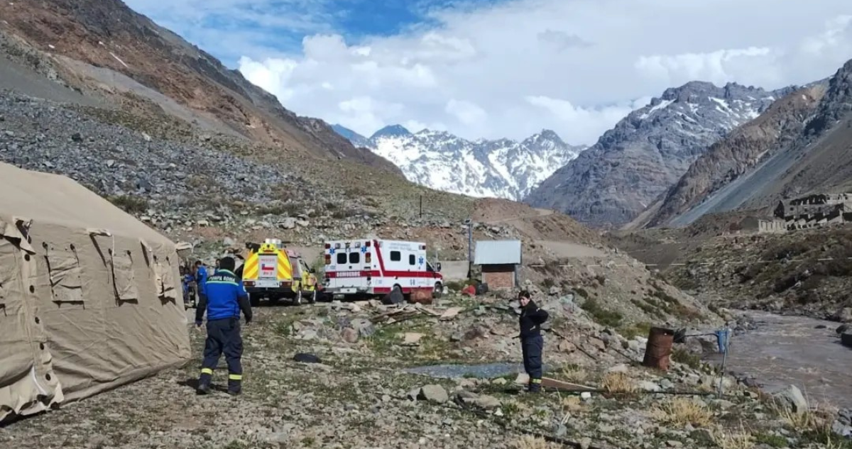 Hombre de 62 años desaparece mientras hacía montañismo en Los Andes: realizan intensa búsqueda