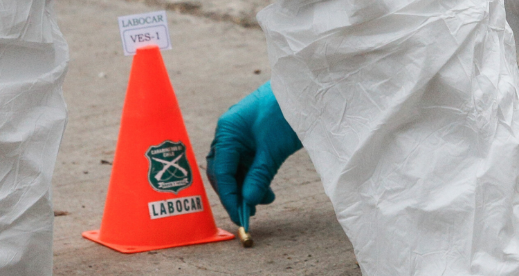 Balacera en plena vía pública deja a una mujer gravemente herida en Cerrillos