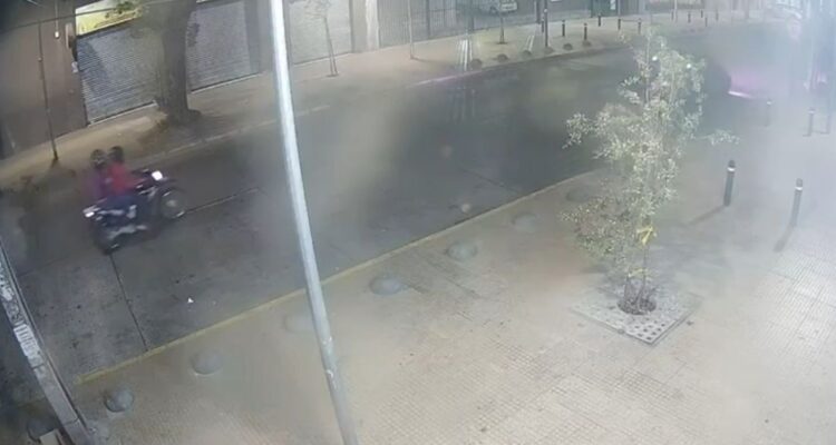 Videos registran balacera a locales comerciales que se habrían negado a extorsión en Estación Central