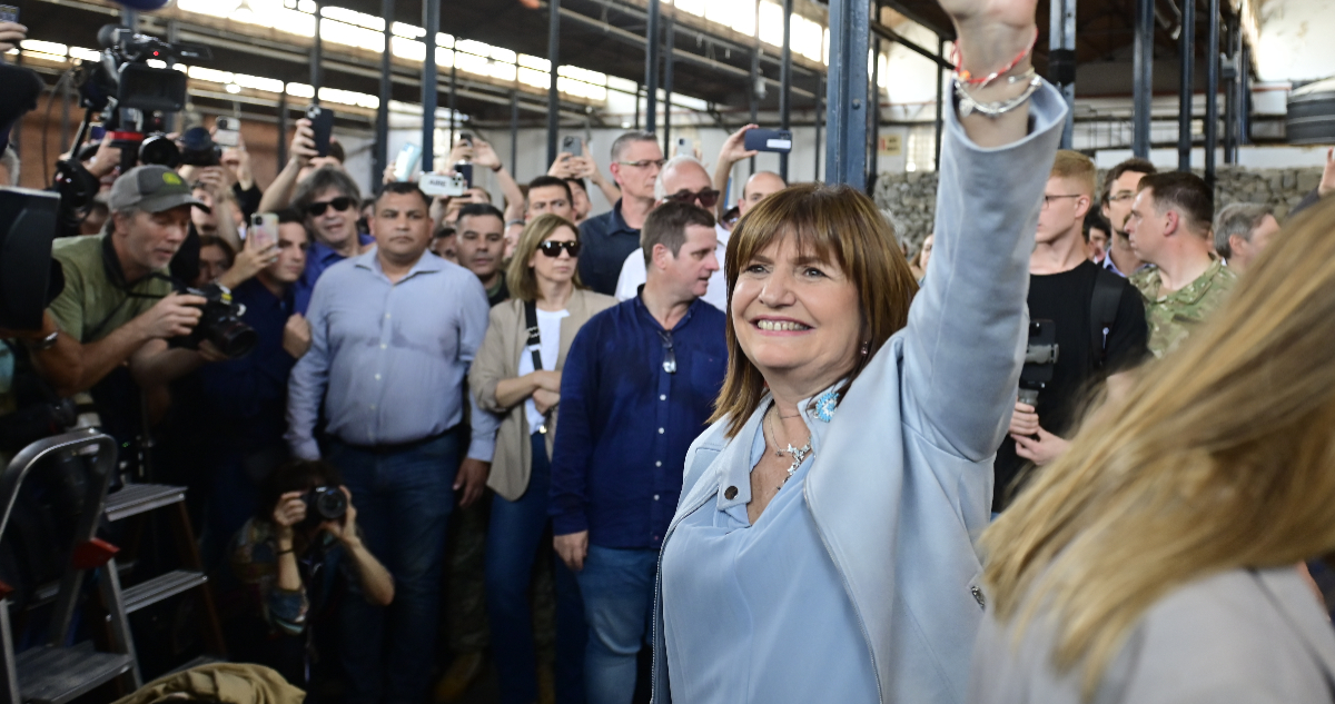 Milei y Massa avanzan con todo hacia el balotaje: ¿Para dónde van los votos de Patricia Bullrich?