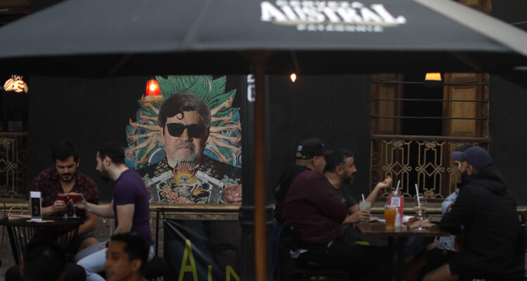 Sector gastronómico advierte impacto económico por megacorte de agua en la RM este fin de semana