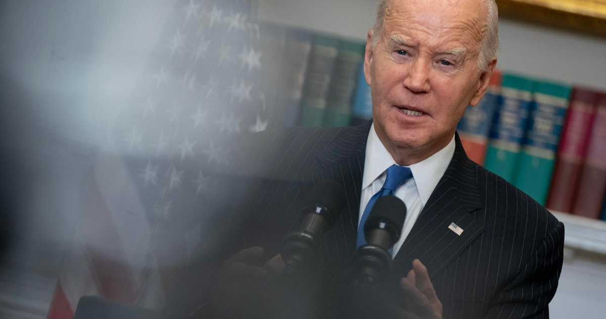 Joe Biden dando una conferencia de prensa