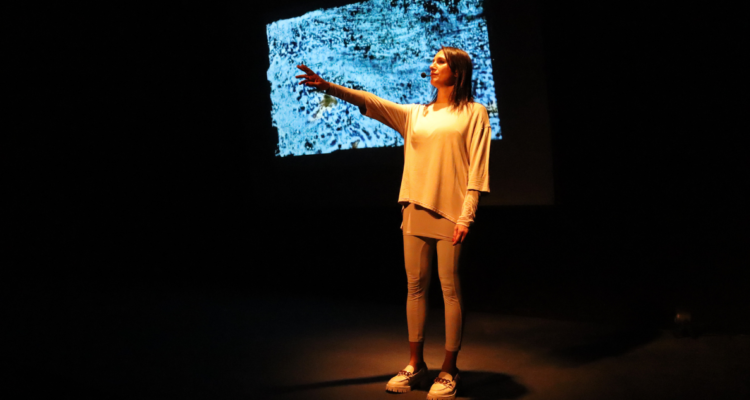 “Puchuncaví: el humo en el cuerpo”: Blanca Lewin presenta en Concepción obra sobre zona de sacrificio