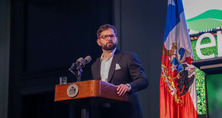 “Pensarán que gobierna joven de ultraizquierda”: Boric remarca puertas abiertas para inversionistas