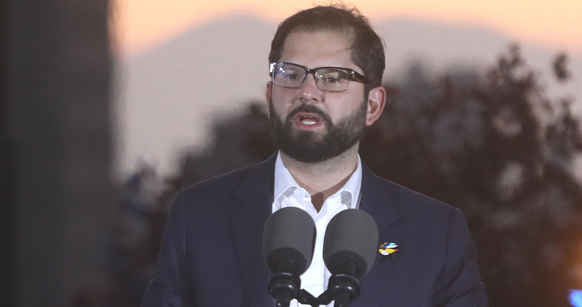 Boric endurece tono: condena “brutales atentados” de Hamas y “ataques indiscriminados” de Israel