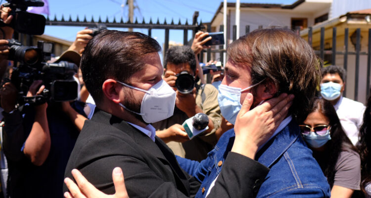 Boric valora “reconcilio” con Sharp en firma de Acuerdo por Valparaíso: “Llevábamos 4 años peleados”