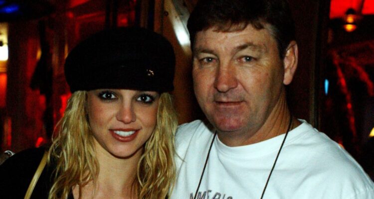 El padre de Britney Spears permaneció grave