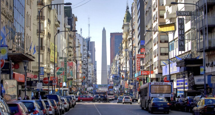 El gobierno argentino extenderá hasta fin de año fijación de precios de ciertos alimentos y productos