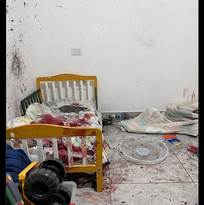 Benjamín Netanyahu comparte imagen de cama ensangrentada en medio de cuestionamientos por presunta masacre de bebés en Israel