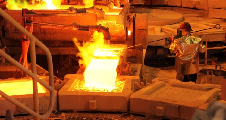 Crisis en Codelco: idea de abrir parte de la estatal a la bolsa de valores divide a parlamentarios