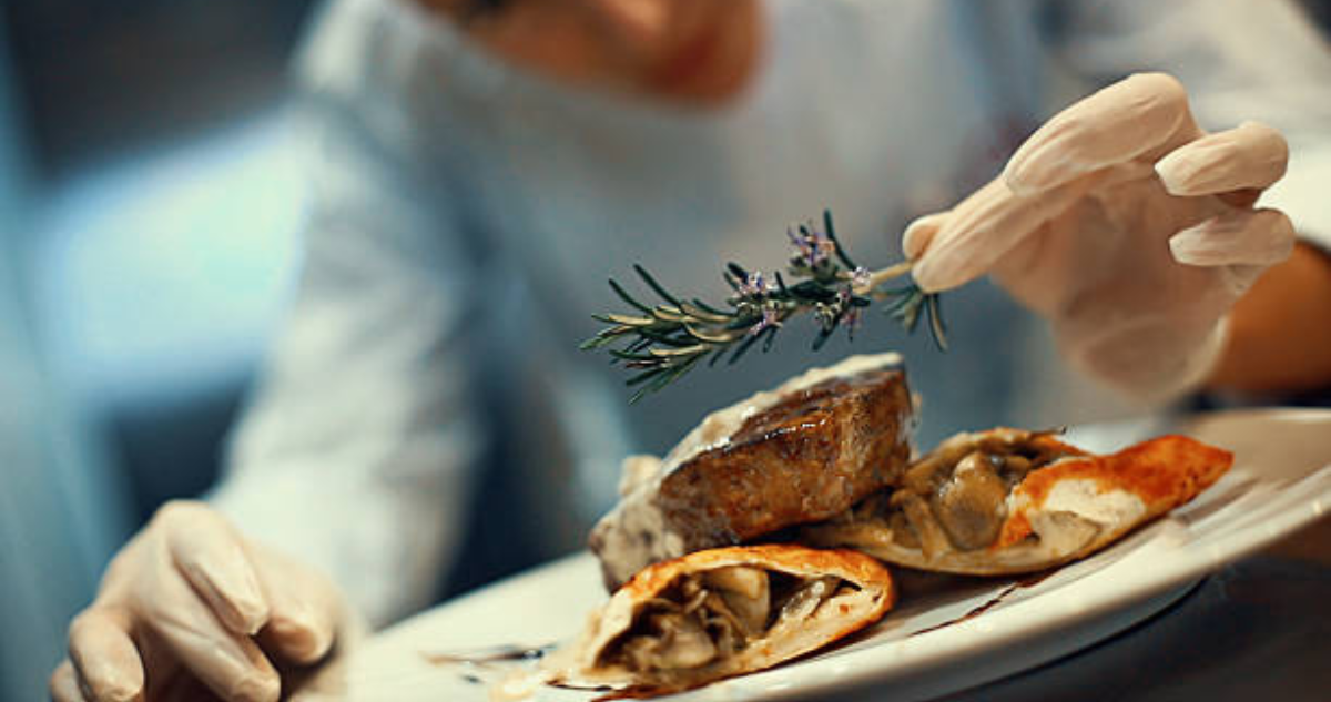 ¿Cómo convertir comida casera en un plato gourmet?: Así puedes quedar como chef frente a tus amigos
