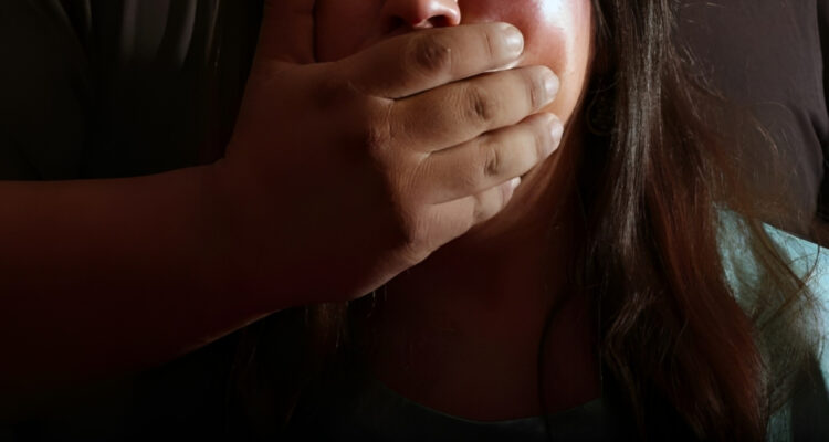 Sujeto es condenado a presidio perpetuo por robar y violar a una de sus víctimas en un cerro de Colina