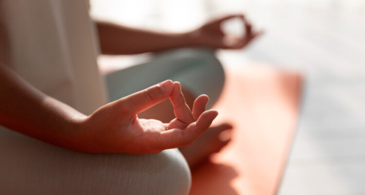 Consejos para incorporar prácticas de mindfulness en tu día a día para ayudar a aliviar estrés