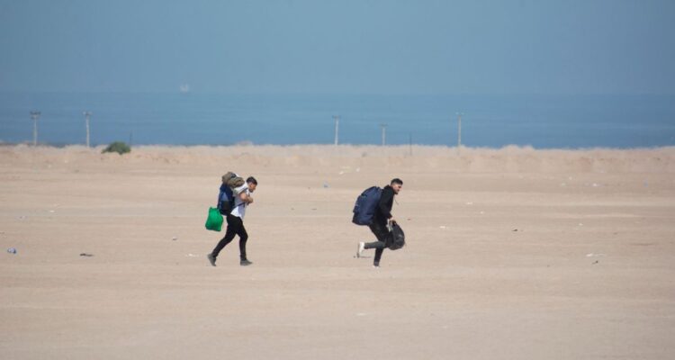 Criterio Valencia: comisión de la Cámara aprueba tipificar como delito el ingreso clandestino a Chile