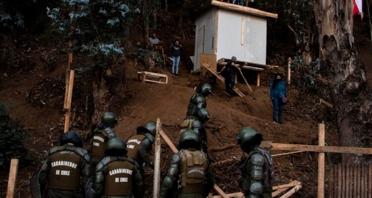Ley de Usurpaciones: bancada del PC cuestiona penas de presidio que mantiene el veto presidencial