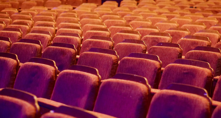 Deponen paro funcionarios de las Culturas