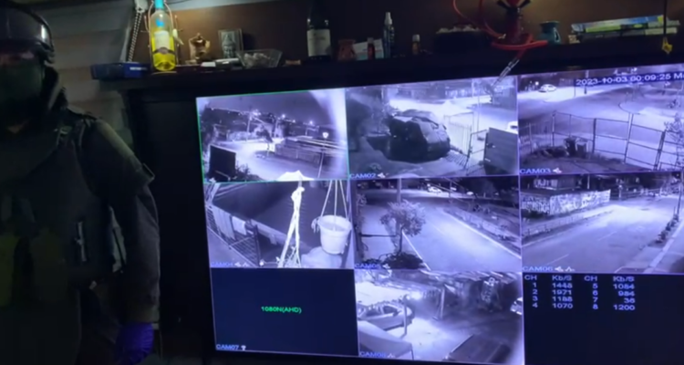 Cuatro detenidos por drogan en La Pintana: estaban ocultos en departamento con sistema de vigilancia