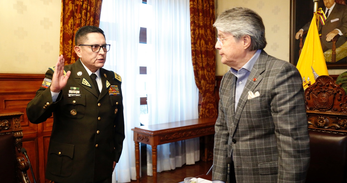 Remueven a cúpula policial de Ecuador por asesinato de sicarios que mataron a excandidato presidencial