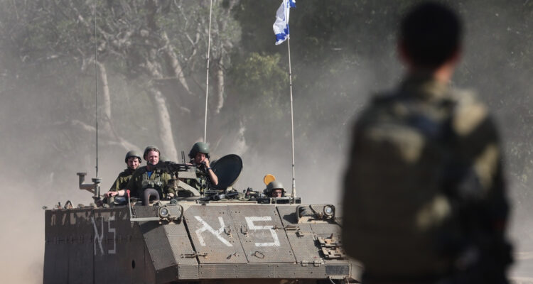 Ejército israelí realizó una incursión “selectiva” con tanques en la Franja de Gaza